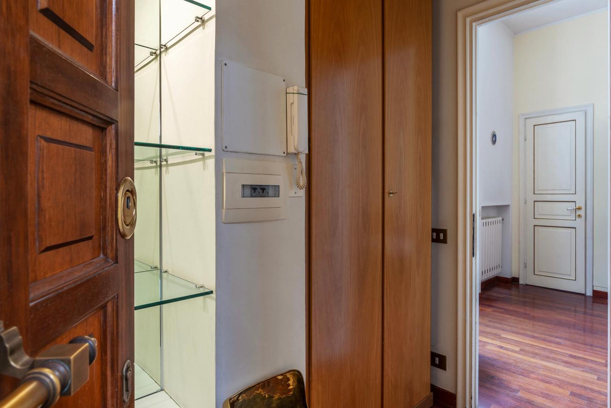 The Charming House - Pantheon Apartment